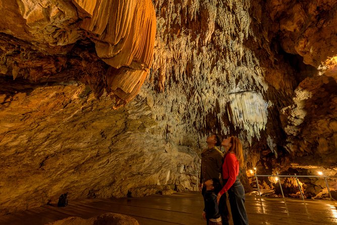 CAVE OKINAWA a Mysterious Limestone CAVE That You Can Easily Enjoy! - Review Information