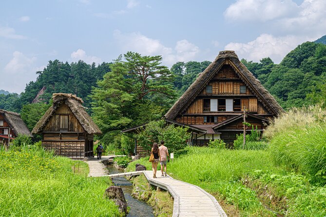 Shirakawago and Takayama Licensed Guide and Vehicle From Kanazawa - Frequently Asked Questions