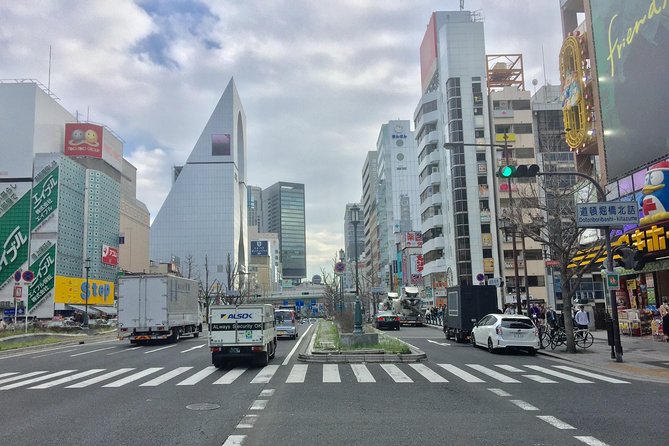 Half-Day Private Guided Tour to Osaka Minami Modern City - Meeting Point Details