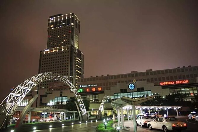 Hokkaido Day Tour From Sapporo: Asahiyama Zoo, Blue Pond Japan - Winter Highlights