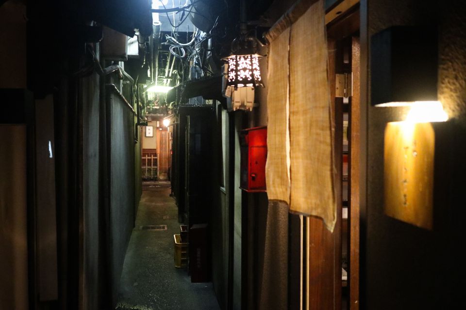 Kyoto : 3-Hour Bar Hopping Tour in Pontocho Alley at Night - Customer Reviews