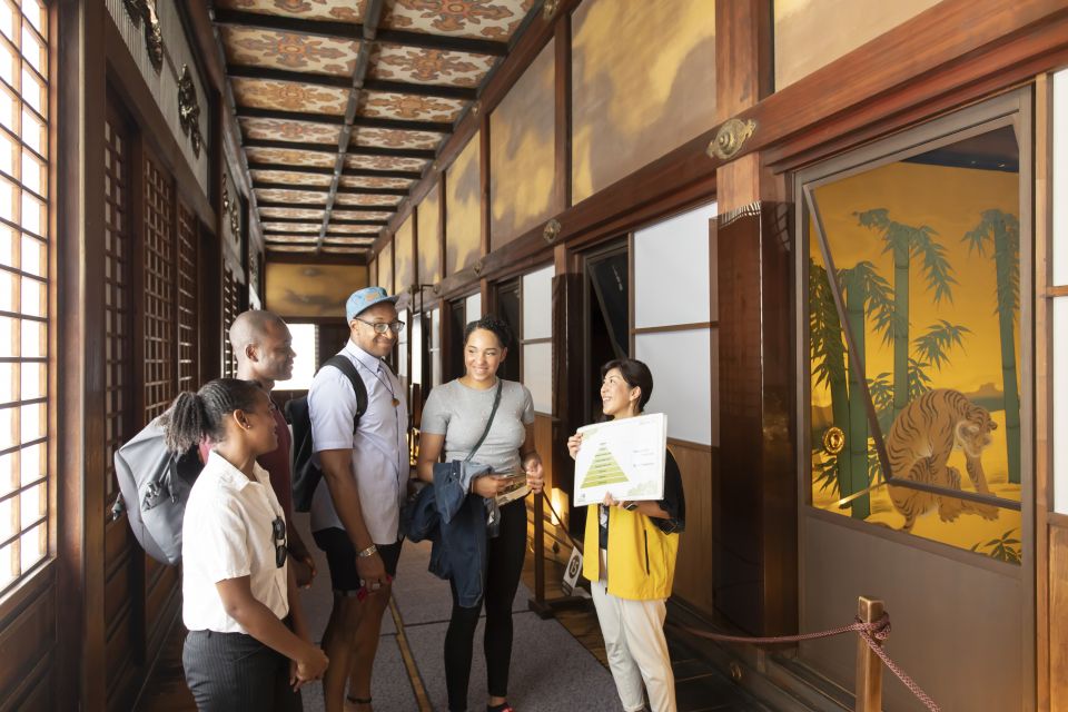 Kyoto: Nijo-jo Castle and Ninomaru Palace Guided Tour - Customer Reviews