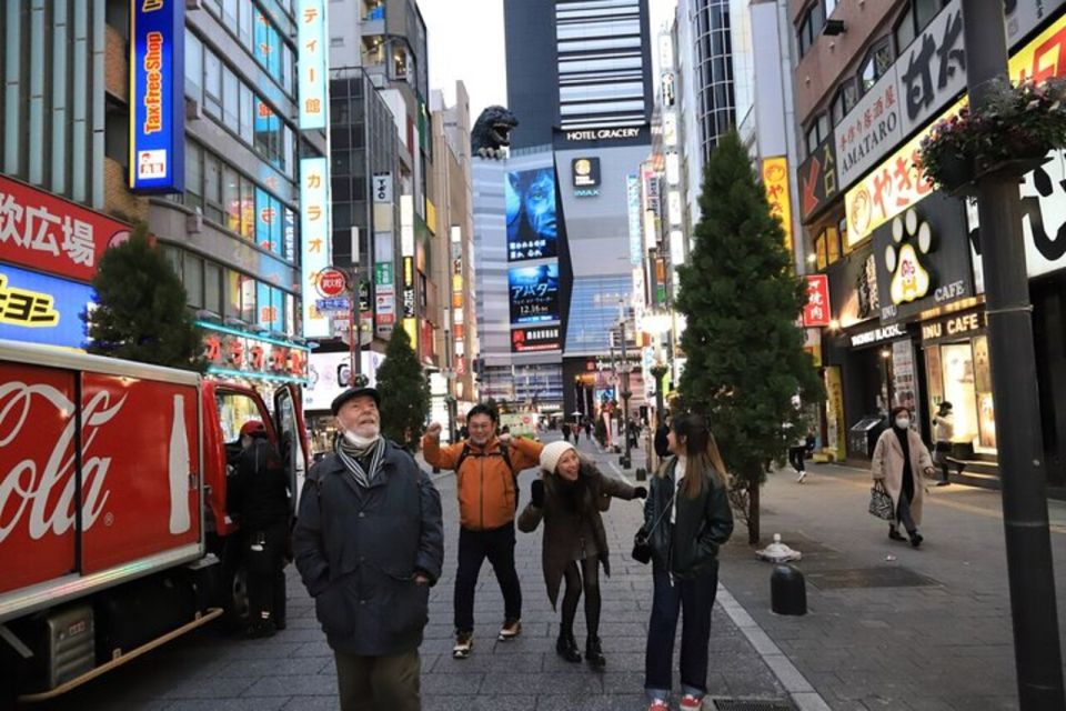 Tokyo: Shinjuku Izakaya and Golden Gai Bar Hopping Tour - Tour Experience