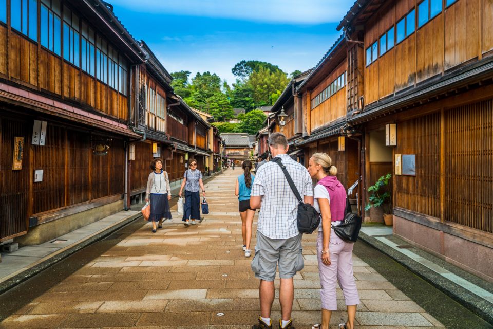 Kanazawa: Private Food Tasting Walking Tour - Highlights