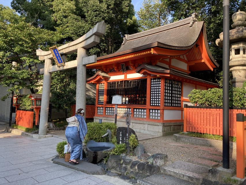 Kyoto: Private Walking Tour With Kiyomizu Temple & Gion - Included Services