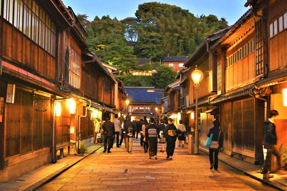 Kanazawa: Private Tour With Local Guide - Customer Reviews