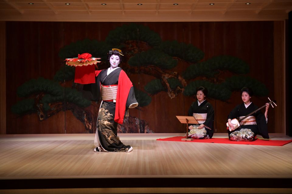 Tokyo: Traditional Performing Arts Show With Lunch/ Dinner - Historic Venue and Setting