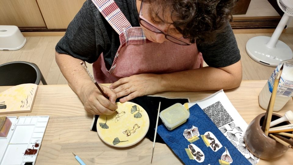 Osaka: Private Ceramic Painting Workshop - Workshop Description