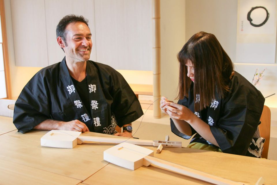 【Tokyo Shami】Let's Make a Mini Shamisen and Play It! - Key Takeaways