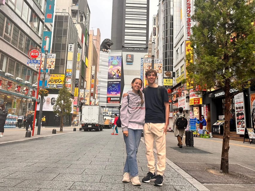 Shinjuku Golden Gai Walking Food Tour With A Master Guide - Meeting Point Information