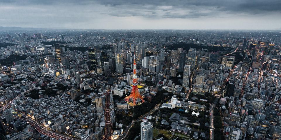 Tokyo: Scenic Helicopter Flight - Language Options and Highlights