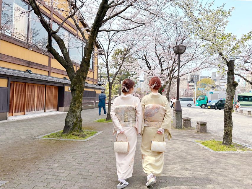 Kawagoe: Kimono Rental Experience at WARGO - Hairstyling and Upgrades