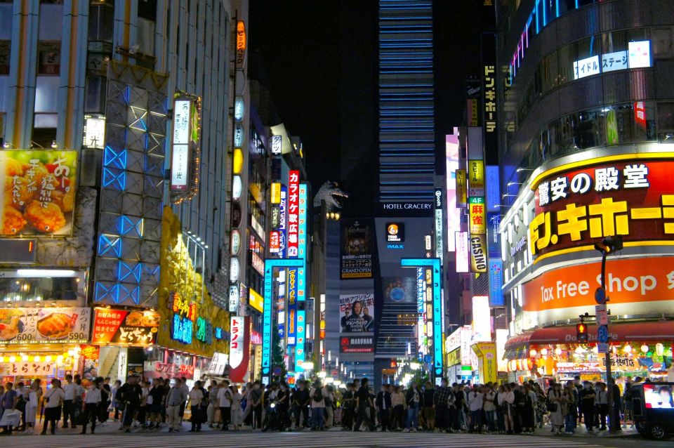 Tokyo: Shinjuku District Guided Walking Tour at Night - Important Information for Visitors