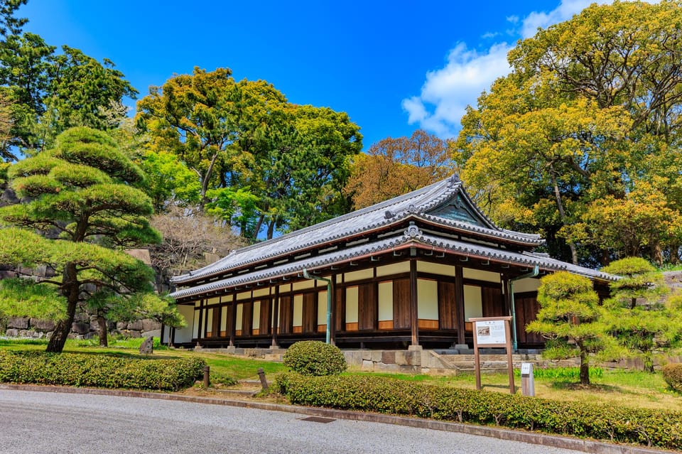 Tokyo: Chiyoda Imperial Palace Walking Tour - Directions