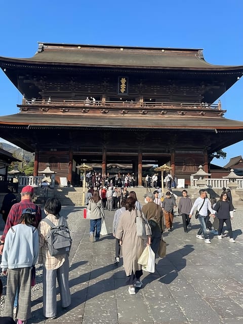 Snow Monkey & ZinkoJi With Sake Tasting Private Tour - Customer Review