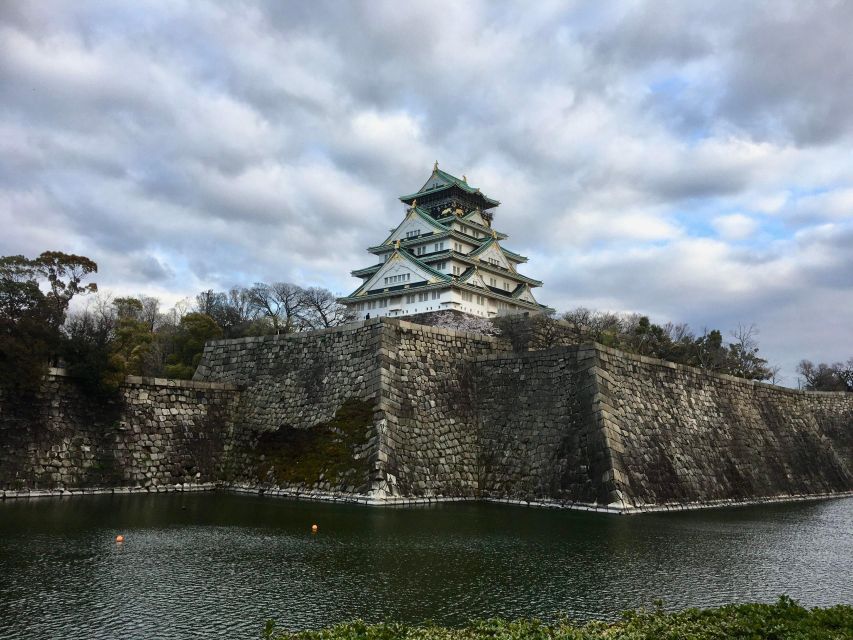 Osaka: Half-Day Private Guided Tour of the Castle - Activity Itinerary