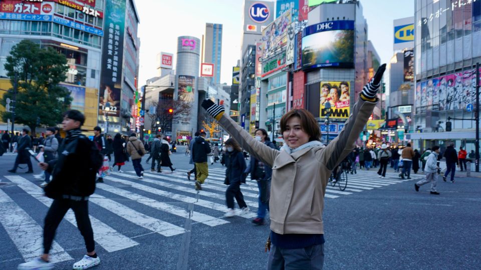 Harajuku From Meiji Shrine to Shibuya Crossing 2 Hours - Inclusions and Group Size