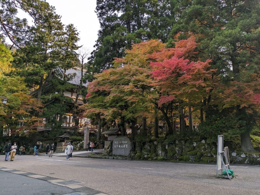 From Kanazawa: Eiheiji Buddhist Temple & Fukui Castle Town - Meeting Point Options