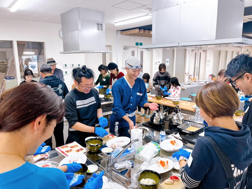 Naha Makishi Public Market : Sushi Making Experience - Activity Details