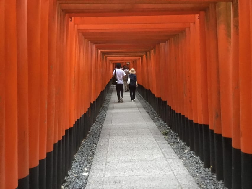 Kyoto: 10 Highlights in 1 Day Walking Tour With Matcha Tea - Gion Geisha District