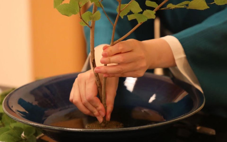 Tokyo: Private Japanese Traditional Flower Arrangement - Inclusions