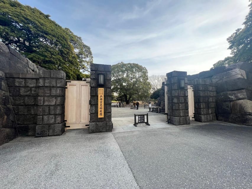 Tokyo : Japanese Garden Guided Walking Tour in Hama Rikyu - Booking Information