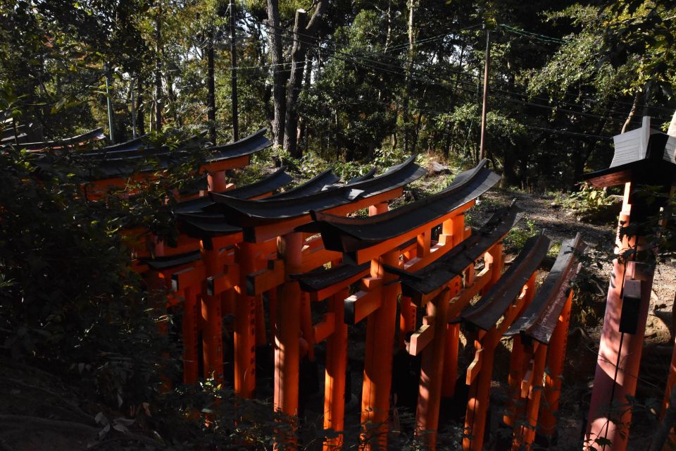 Inside of Fushimi Inari - Exploring and Lunch With Locals - Key Takeaways