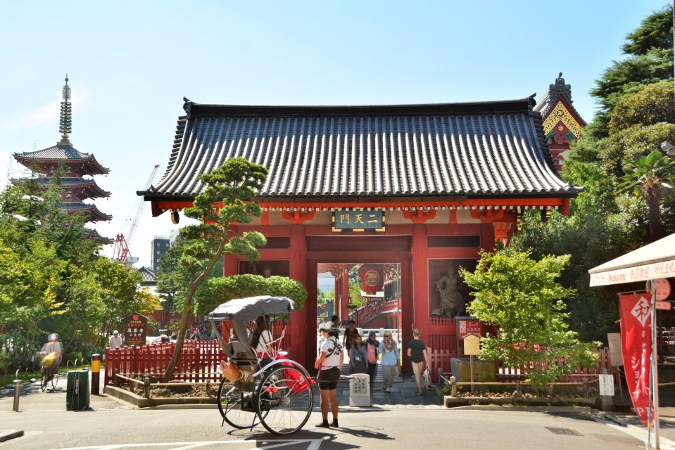 Tokyo: Asakusa Sightseeing Tour by Rickshaw - Accessibility Information