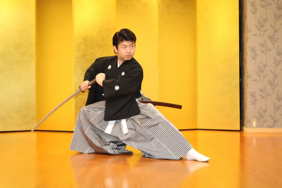 Kyoto: Samurai Kenbu Traditional Sword Dancing Show - Important Information