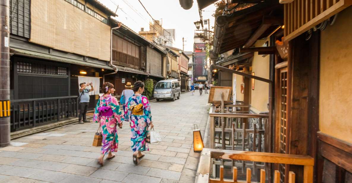 Night Walk in Gion: Kyotos Geisha District - Customer Reviews